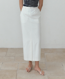 LUCIR ZU（ルシールズ）の「Slit Point Belted Long-Skirt (ivory)（スカート）」