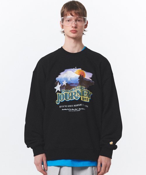 MAINBOOTH(メインブース)の「Cinema Sweatshirt(BLACK)(スウェット・レディース・その他・1/2/3)」の1枚目の写真