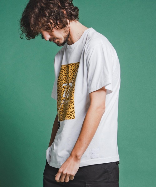 seventy seven(セブンティセブン)の「mt10173-middle onz S-S fine t-shirt (77leopard) Tシャツ(7726S180)(Tシャツ/カットソー・メンズ・ホワイト×イエロー/ブラック/ホワイト×ゴールド・XL/L/M/S)」の5枚目の写真
