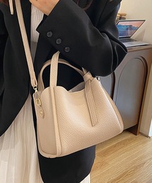 ADDITION STORE（アディションストア）の「【2WAY】BOXシルエット フェイクレザーショルダーバッグ（ショルダーバッグ）」