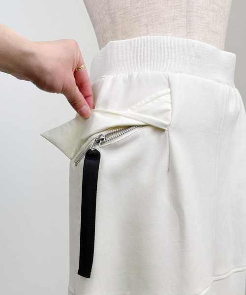 LUGIVA(ルギヴァ)の「【セットアップ可能】ポンチバックファスナースカート(スカート・レディース・ブラック/オフホワイト・M)」の20枚目の写真