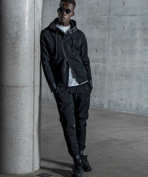 1PIU1UGUALE3  RELAX （ウノピゥウノウグァーレトレ リラックス）の「1PIU1UGUALE3 RELAX(ウノピゥウノウグァーレトレ リラックス)バイカーテックフーディー（パーカー・メンズ・ブラック・S/M/L/XL/XXL）」の5枚目の写真