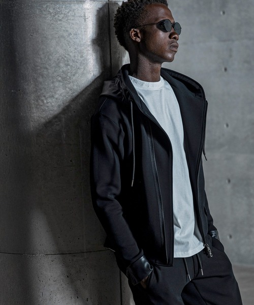 1PIU1UGUALE3  RELAX （ウノピゥウノウグァーレトレ リラックス）の「1PIU1UGUALE3 RELAX(ウノピゥウノウグァーレトレ リラックス)バイカーテックフーディー（パーカー・メンズ・ブラック・S/M/L/XL/XXL）」の7枚目の写真