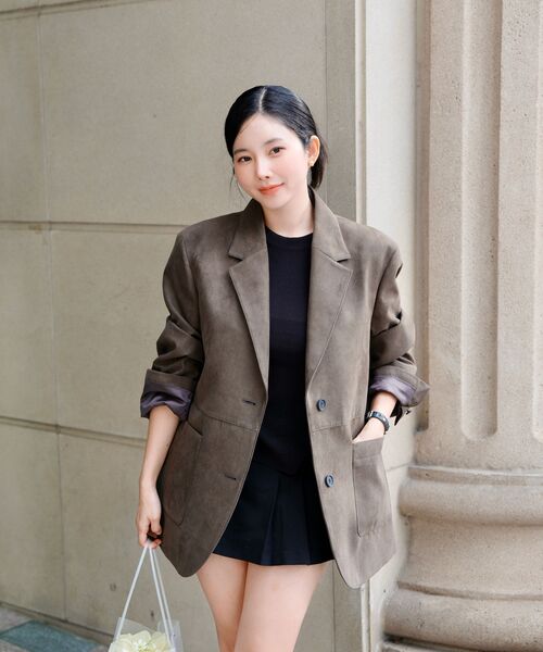 MUSINSA STANDARD WOMAN（ムシンサスタンダードウーマン）の「ウィメンズ シンセティックスエード オーバーサイズ ブレザー [ブラウン]（テーラードジャケット・レディース・その他・SMALL/MEDIUM/LARGE/X-SMALL）」の15枚目の写真