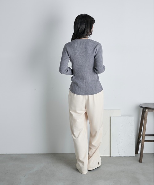 THE YOn（ザヨン）の「ビジューデザインスウェットイージーパンツ（スウェットパンツ・レディース・アイボリー/サックスブルー/グレー・FREE）」の21枚目の写真