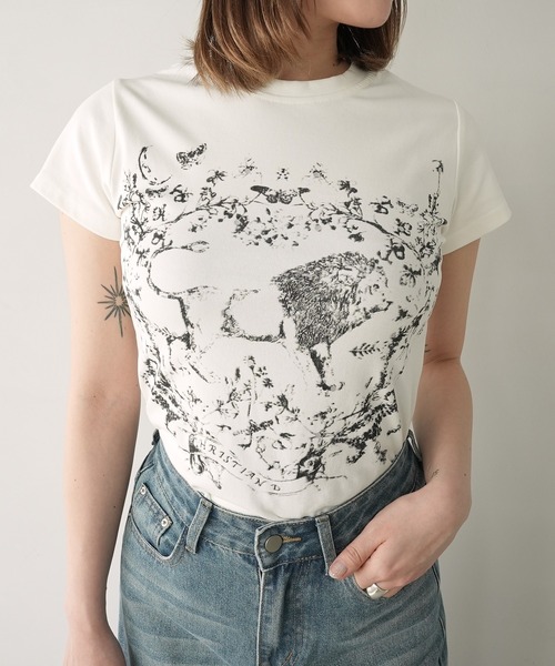 c.u.l(シーユーエル)の「ライオン 手描き風プリント Tシャツ カットソー culw894(Tシャツ/カットソー・レディース・ホワイト・S/M)」の1枚目の写真