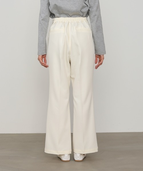 Bab(バブ)の「【選べるサイズ展開】ストレッチツイルセミフレアスラックスパンツ(スラックス・レディース・アイボリー/チャコールグレー/ブラック・L/M)」の13枚目の写真