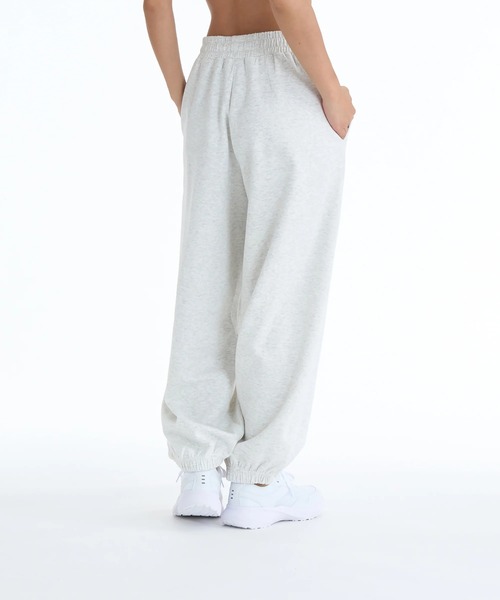 ROXY(ロキシー)の「ROXY ウィメンズ FITNESS TRIPLE HEARTS PANTS ロングパンツ 【2026年春夏モデル】/ロキシーUVカット接触冷感センタープリーツスウェットパンツ(スウェットパンツ・レディース・ブラック/グレー/ミント・SMALL/MEDIUM/LARGE)」の6枚目の写真