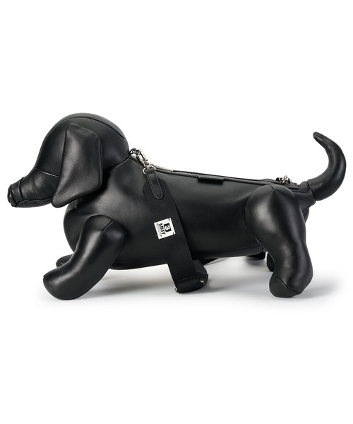 Maison MIHARA YASUHIRO（メゾンミハラヤスヒロ）の「【MIHARAYASUHIRO/ミハラヤスヒロ】A16BG716 DOLLS DACHSHUND BAG（ショルダーバッグ・メンズ・ブラック・FREE）」の3枚目の写真