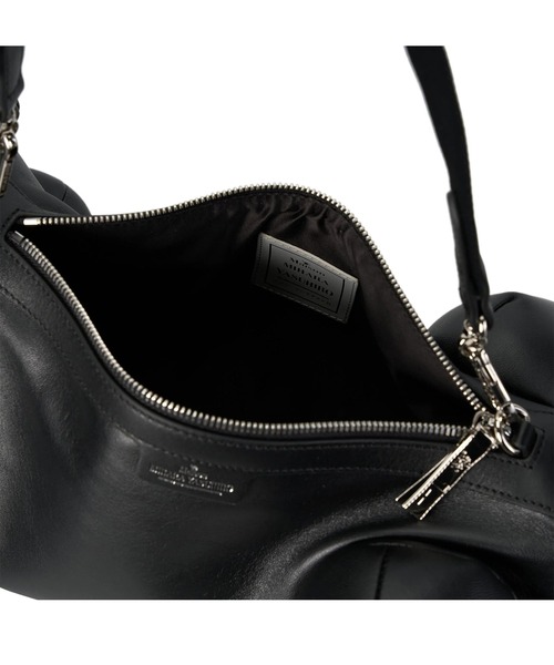 Maison MIHARA YASUHIRO（メゾンミハラヤスヒロ）の「【MIHARAYASUHIRO/ミハラヤスヒロ】A16BG716 DOLLS DACHSHUND BAG（ショルダーバッグ・メンズ・ブラック・FREE）」の6枚目の写真