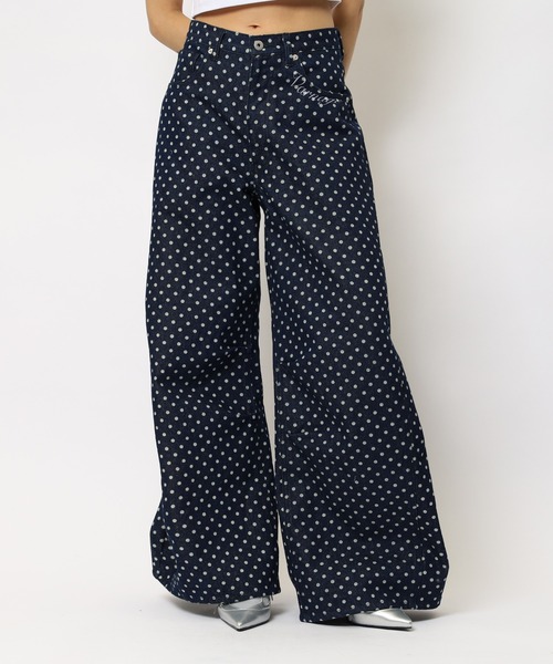 SPIRALGIRL(スパイラルガール)の「ドット柄バレルレッグパンツ(デニムパンツ・レディース・ドット/ブルー・SMALL/MEDIUM)」の16枚目の写真