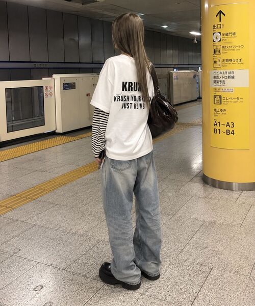 KRUXH(クルクス)の「スローガンスタ セミオーバーフィット 半袖Tシャツ ホワイト(Tシャツ/カットソー・レディース・その他・1/2/3)」の7枚目の写真