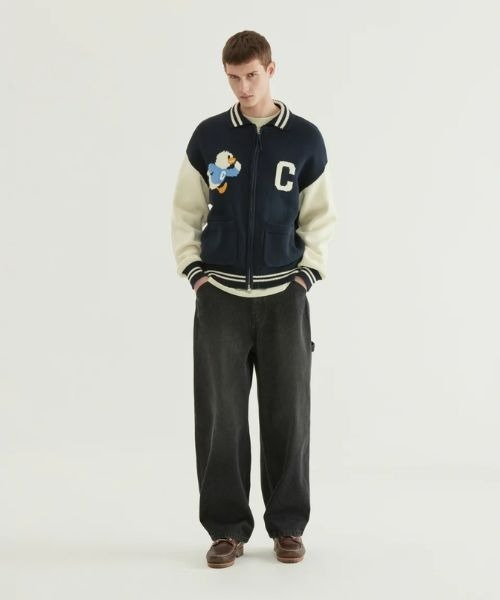 COVERNAT（カバーナット）の「[SOOBIN着用] DUCK GRAPHIC KNIT VARSITY JACKET（その他アウター・メンズ・ネイビー・SMALL/MEDIUM/LARGE/X-LARGE）」の2枚目の写真