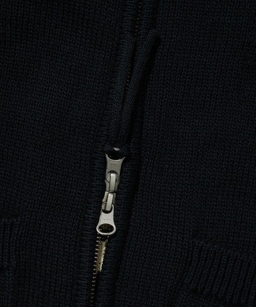 COVERNAT（カバーナット）の「[SOOBIN着用] DUCK GRAPHIC KNIT VARSITY JACKET（その他アウター・メンズ・ネイビー・SMALL/MEDIUM/LARGE/X-LARGE）」の9枚目の写真