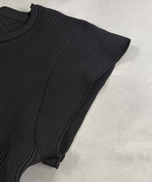 ELFRANK（エルフランク）の「フレンチスリーブボーダーペプラムリブニットトップス《着用動画あり》（ニット/セーター・レディース・ブラック×ホワイト/ホワイト×ブラック・L/M）」の21枚目の写真
