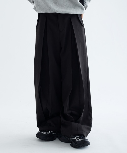 EPNK（イーピーエヌケー）の「Vertical wide tuck slacks / バーティカルワイドタックスラックス（スラックス・メンズ・ブラック・MEDIUM/SMALL/LARGE）」の2枚目の写真