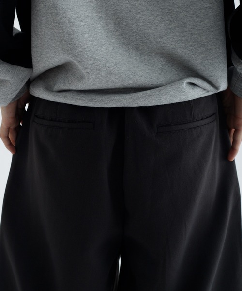 EPNK（イーピーエヌケー）の「Vertical wide tuck slacks / バーティカルワイドタックスラックス（スラックス・メンズ・ブラック・MEDIUM/SMALL/LARGE）」の12枚目の写真