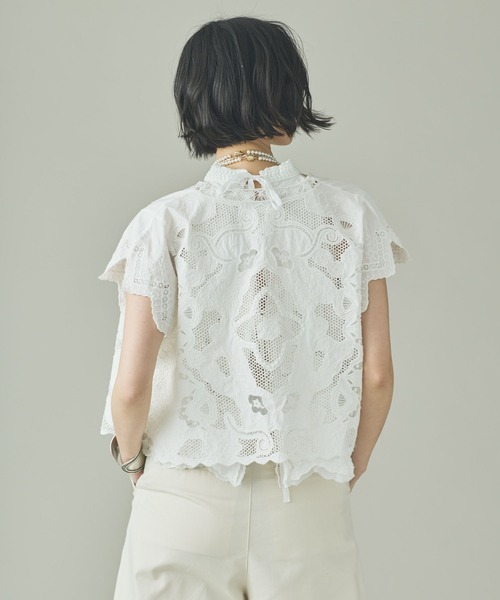 Curensology（カレンソロジー）の「Curensology(カレンソロジー)/ニューエンブロイダリーブラウス（シャツ/ブラウス・レディース・ホワイト・FREE）」の4枚目の写真