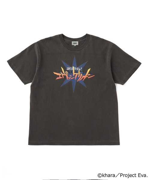 GDC(ジーディーシー)の「【GDC×EVANGELION】Title Logo Tee(Tシャツ/カットソー・メンズ・チャコール・SMALL/MEDIUM/LARGE/X-LARGE)」の1枚目の写真