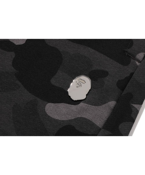 A BATHING APE(アベイシングエイプ)の「COLOR CAMO METAL APE HEAD RELAXED FIT SWEAT SHORTS(その他パンツ・メンズ・ブラック/ネイビー/パープル/グリーン・MEDIUM/XX-LARGE/X-LARGE/SMALL/LARGE)」の9枚目の写真