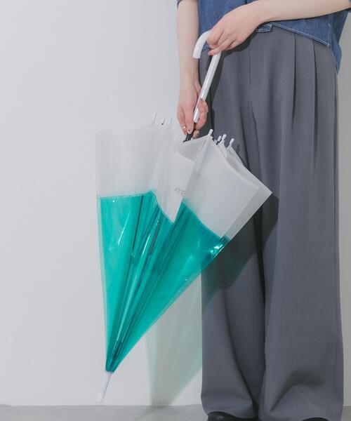 SMELLY(スメリー)の「クリアバイカラービニール傘(長傘・レディース・ブルー/グレー/イエロー/グリーン/ピンク・FREE)」の8枚目の写真