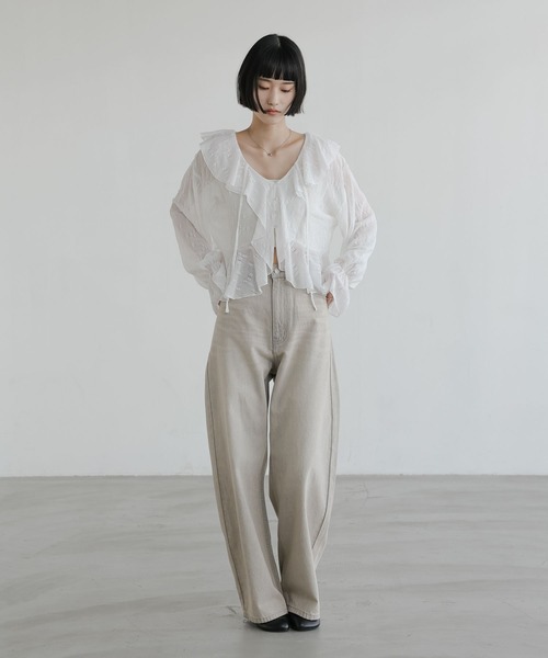 LOWRYS FARM（ローリーズファーム）の「フラワーレースフリルブラウス 666437（シャツ/ブラウス・レディース・ホワイト/ブラック/イエロー・FREE）」の4枚目の写真