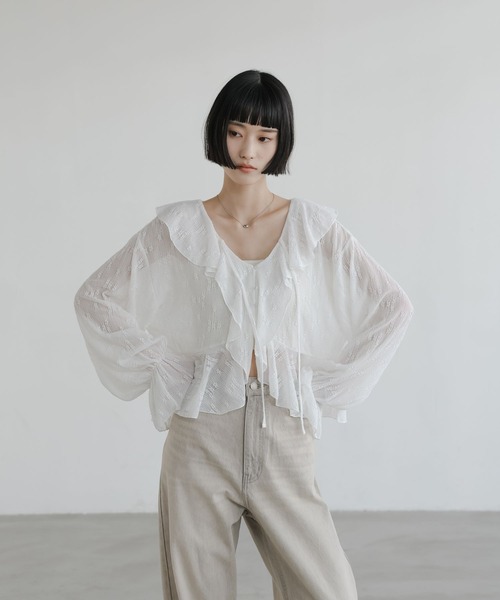 LOWRYS FARM（ローリーズファーム）の「フラワーレースフリルブラウス 666437（シャツ/ブラウス・レディース・ホワイト/ブラック/イエロー・FREE）」の9枚目の写真