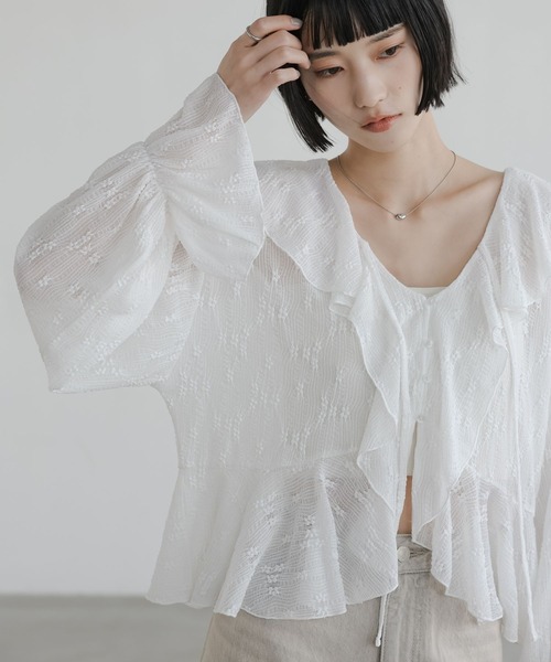 LOWRYS FARM（ローリーズファーム）の「フラワーレースフリルブラウス 666437（シャツ/ブラウス・レディース・ホワイト/ブラック/イエロー・FREE）」の10枚目の写真