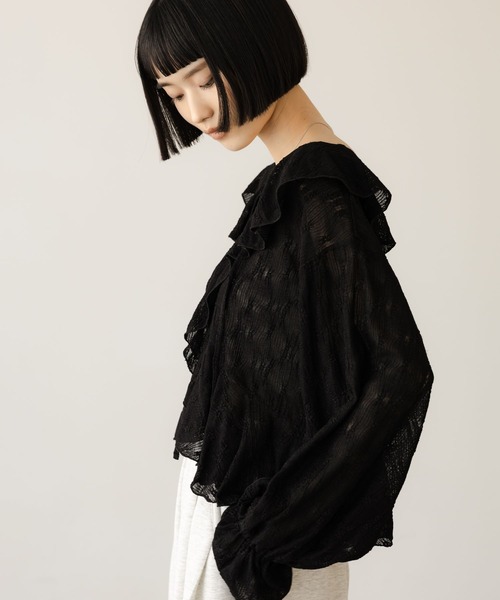 LOWRYS FARM（ローリーズファーム）の「フラワーレースフリルブラウス 666437（シャツ/ブラウス・レディース・ホワイト/ブラック/イエロー・FREE）」の17枚目の写真