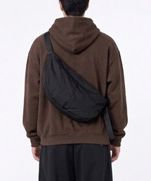 PEPPERSEASONING（ペッパーシーズニング）の「ナイロンホーボーメッセンジャーバッグエッセンシャルblack（メッセンジャーバッグ）」