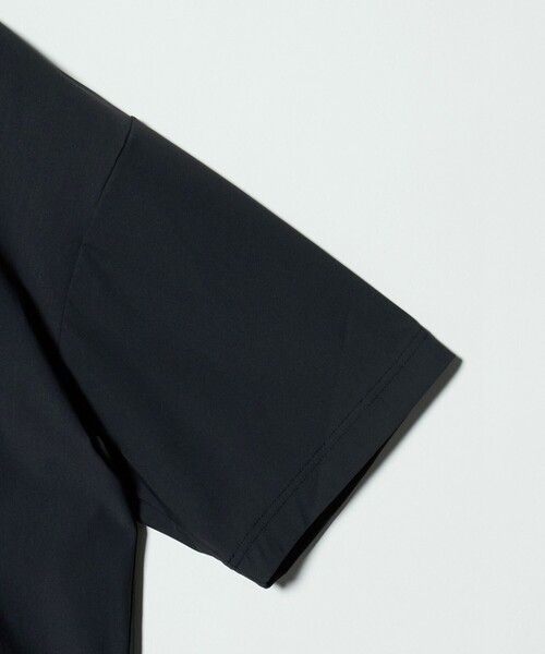 UNITED ARROWS GOLF(ユナイテッドアローズゴルフ)の「メンズ ショートスリーブ モックネック シャツ 接触冷感 UV ストレッチ(Tシャツ/カットソー・メンズ・オフホワイト/ブラック・M/XL/L)」の19枚目の写真