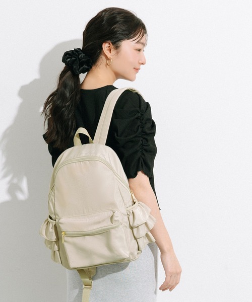 coca（coca）（コカ）の「フリルリュック（バックパック/リュック・レディース・ブラック/グレイッシュベージュ・ONE SIZE）」の5枚目の写真