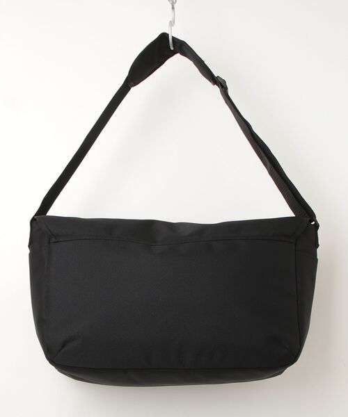 adidas（アディダス）の「トーキョー メッセンジャーバッグ / アディダスオリジナルス adidas Originals（メッセンジャーバッグ・メンズ・ブラック/ブラウン・FREE）」の13枚目の写真