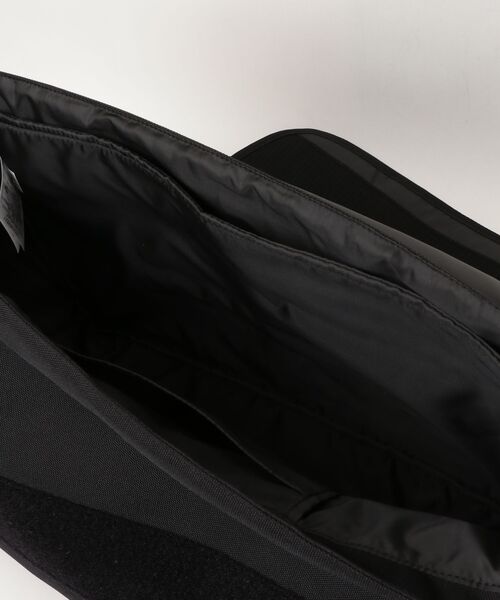 adidas（アディダス）の「トーキョー メッセンジャーバッグ / アディダスオリジナルス adidas Originals（メッセンジャーバッグ・メンズ・ブラック/ブラウン・FREE）」の15枚目の写真