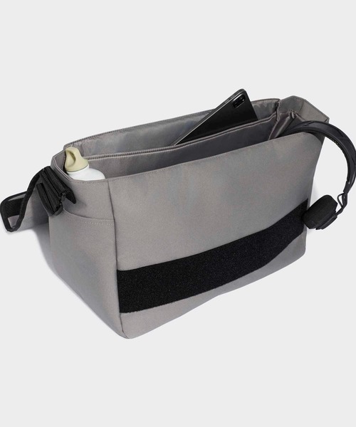 adidas（アディダス）の「トーキョー メッセンジャーバッグ / アディダスオリジナルス adidas Originals（メッセンジャーバッグ・メンズ・ブラック/ブラウン・FREE）」の10枚目の写真