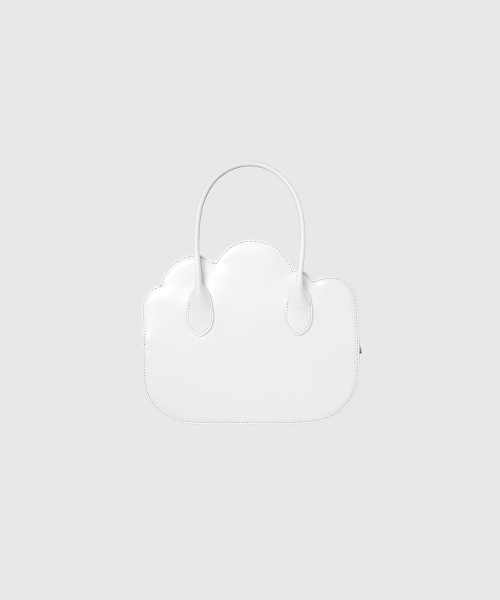 NIEEH(ニヒ)の「CLOUD BAG_PATENT WHITE(トートバッグ・レディース・その他・FREE)」の1枚目の写真