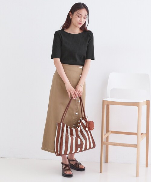 OPAQUE.CLIP(オペークドットクリップ)の「ベーシックリブボートネックカットソー【洗濯機OK】(Tシャツ/カットソー・レディース・ホワイト/ブラック/ホワイト系3/ナチュラル・36/38/40/42)」の9枚目の写真