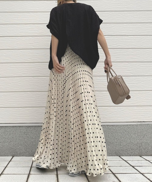 Q（キュー）の「ドットプリーツスカート（スカート・レディース・ブラック/アイボリー・MEDIUM）」の11枚目の写真