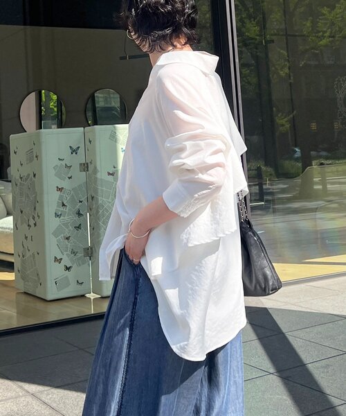 un dix cors(アンディコール)の「【甘くないフリルシャツ】麻調バックフリルブラウス(シャツ/ブラウス・レディース・グレー/オフホワイト/ネイビー/ブラック・FREE)」の10枚目の写真