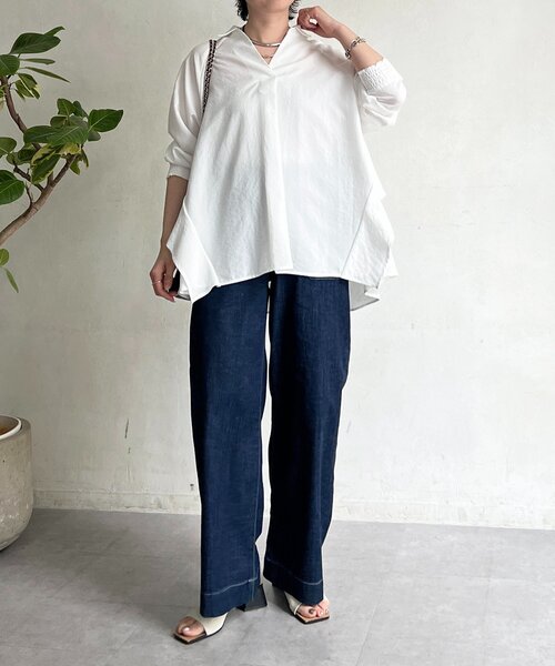 un dix cors(アンディコール)の「【甘くないフリルシャツ】麻調バックフリルブラウス(シャツ/ブラウス・レディース・グレー/オフホワイト/ネイビー/ブラック・FREE)」の13枚目の写真