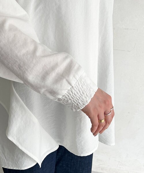 un dix cors(アンディコール)の「【甘くないフリルシャツ】麻調バックフリルブラウス(シャツ/ブラウス・レディース・グレー/オフホワイト/ネイビー/ブラック・FREE)」の21枚目の写真