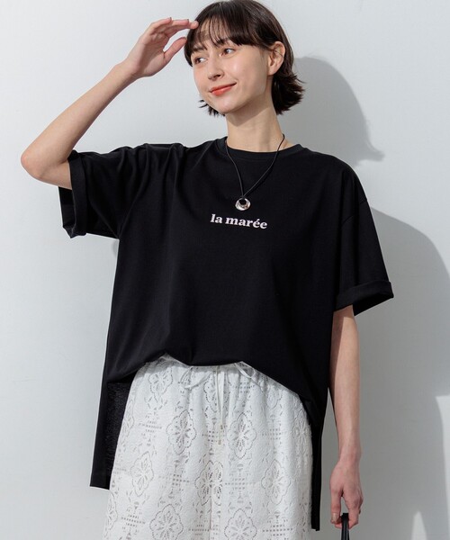 23区 L(ニジュウサンクオオキイサイズ)の「la maree オーバーサイズ ロゴ Tシャツ(Tシャツ/カットソー・レディース・ブラック系/ホワイト系・44/46)」の1枚目の写真