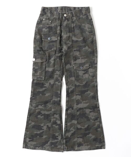 FUNdaysion(ファンデイション)の「カモフラ柄フレアデニムパンツ(その他パンツ・レディース・カーキ・S/M/L)」の12枚目の写真