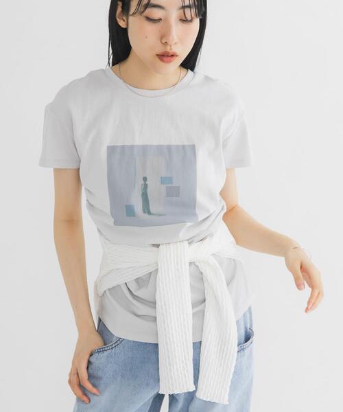 KBF(ケイビーエフ)の「ドレーププリントTEE(Tシャツ/カットソー・レディース・グレー系その他/アイボリー/ライトブルー・ONE)」の3枚目の写真