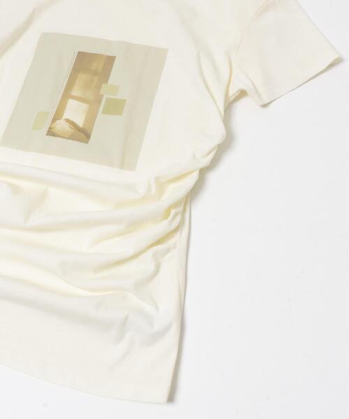 KBF(ケイビーエフ)の「ドレーププリントTEE(Tシャツ/カットソー・レディース・グレー系その他/アイボリー/ライトブルー・ONE)」の4枚目の写真
