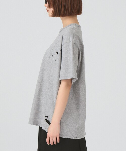 Ray BEAMS(レイビームス)の「ダメージ オーバー Tシャツ(Tシャツ/カットソー・レディース・ホワイト/シルバー・ONE SIZE)」の8枚目の写真