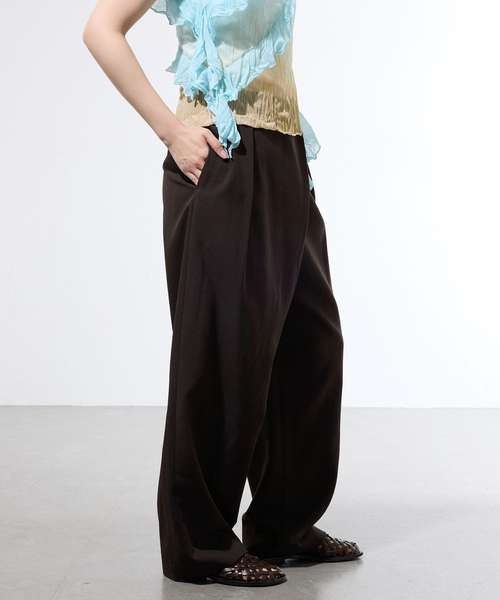 IENA(イエナ)の「《セットアップ対応/一部店舗限定》カルゼラップパンツ(その他パンツ・レディース・ブラウン/ブラック・36/38)」の8枚目の写真