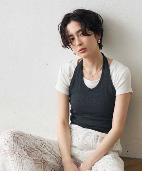 Trish(トリッシュ)の「ホルターネックカットソー(Tシャツ/カットソー・レディース・チャコールグレー/ブラック/イエロー・FREE)」の3枚目の写真
