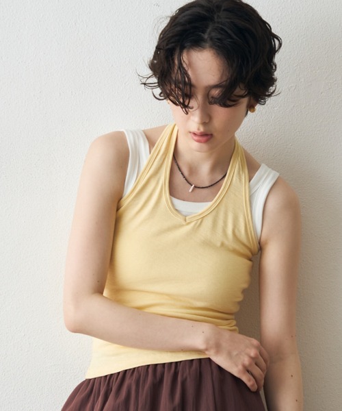 Trish(トリッシュ)の「ホルターネックカットソー(Tシャツ/カットソー・レディース・チャコールグレー/ブラック/イエロー・FREE)」の1枚目の写真