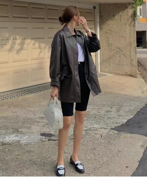 NiiNa(ニーナ)の「【NiiNa】【高品質牛革】2wayヴィンテージレトロボストンバッグ(ボストンバッグ・レディース・ホワイト・FREE)」の3枚目の写真